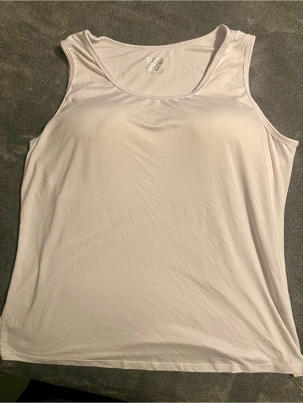 32 Degrees White Scoop Neck Tank with Built-In Bra